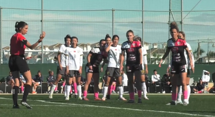  唐佳麗梅開二度、邵子欽破門，中國女足3-2擊敗Alhama俱樂部女足
