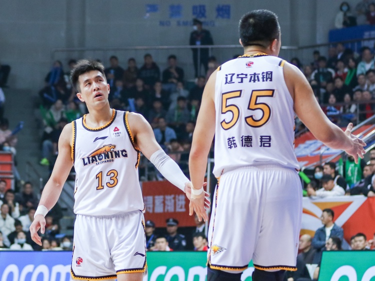 里程碑！韓德君8625分追平郭艾倫 并列遼籃隊(duì)史得分王