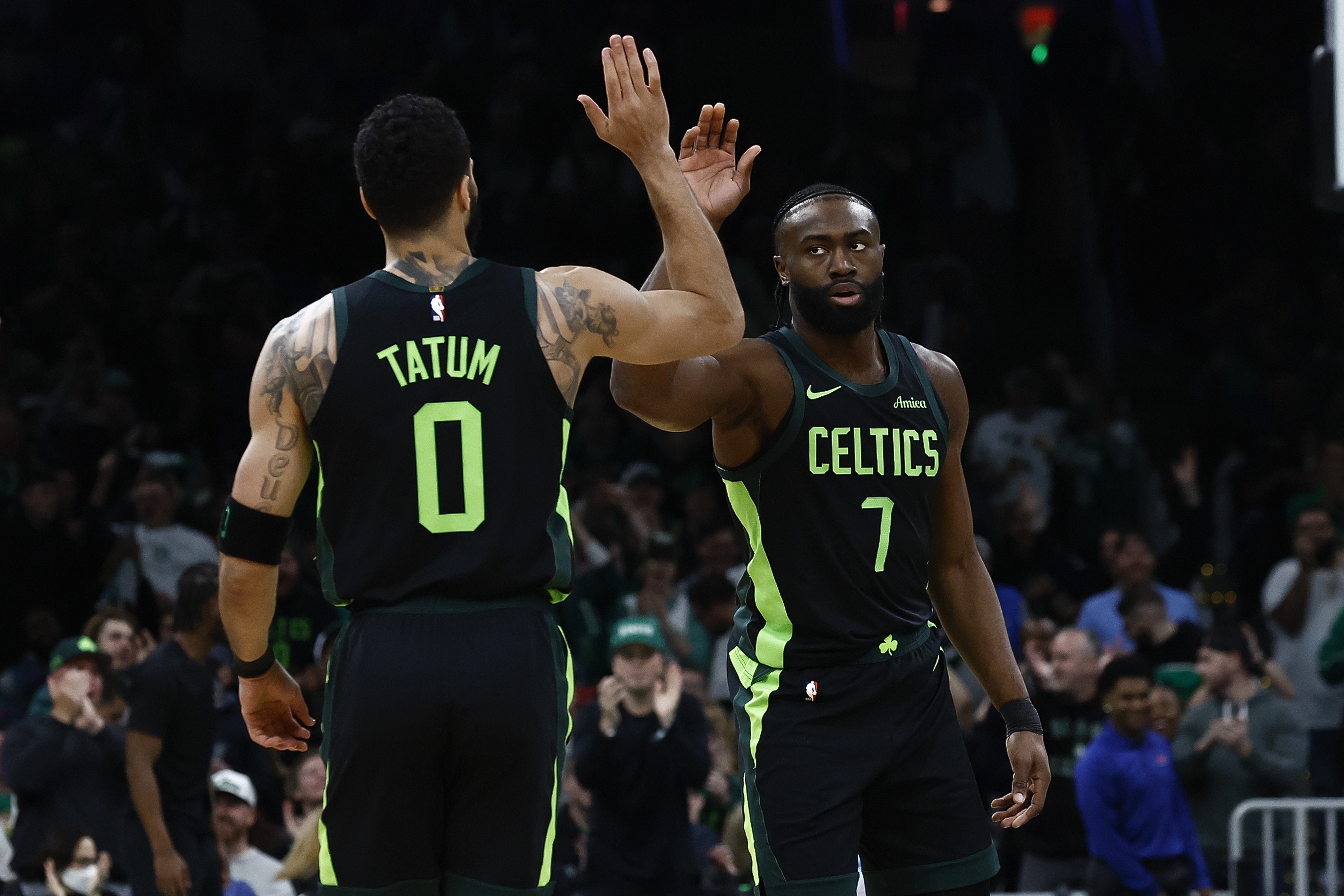 NBA彩經(jīng):獨(dú)行俠不敵雄鹿 雷霆擒下灰熊 快船難勝活塞